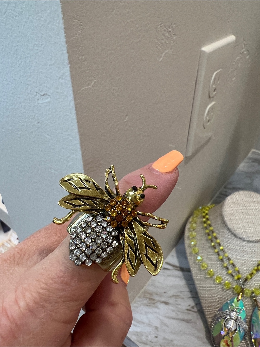 Vintage-Inspired Gold Bee Cocktail Ring - Gold with Clear & Amber Crystals